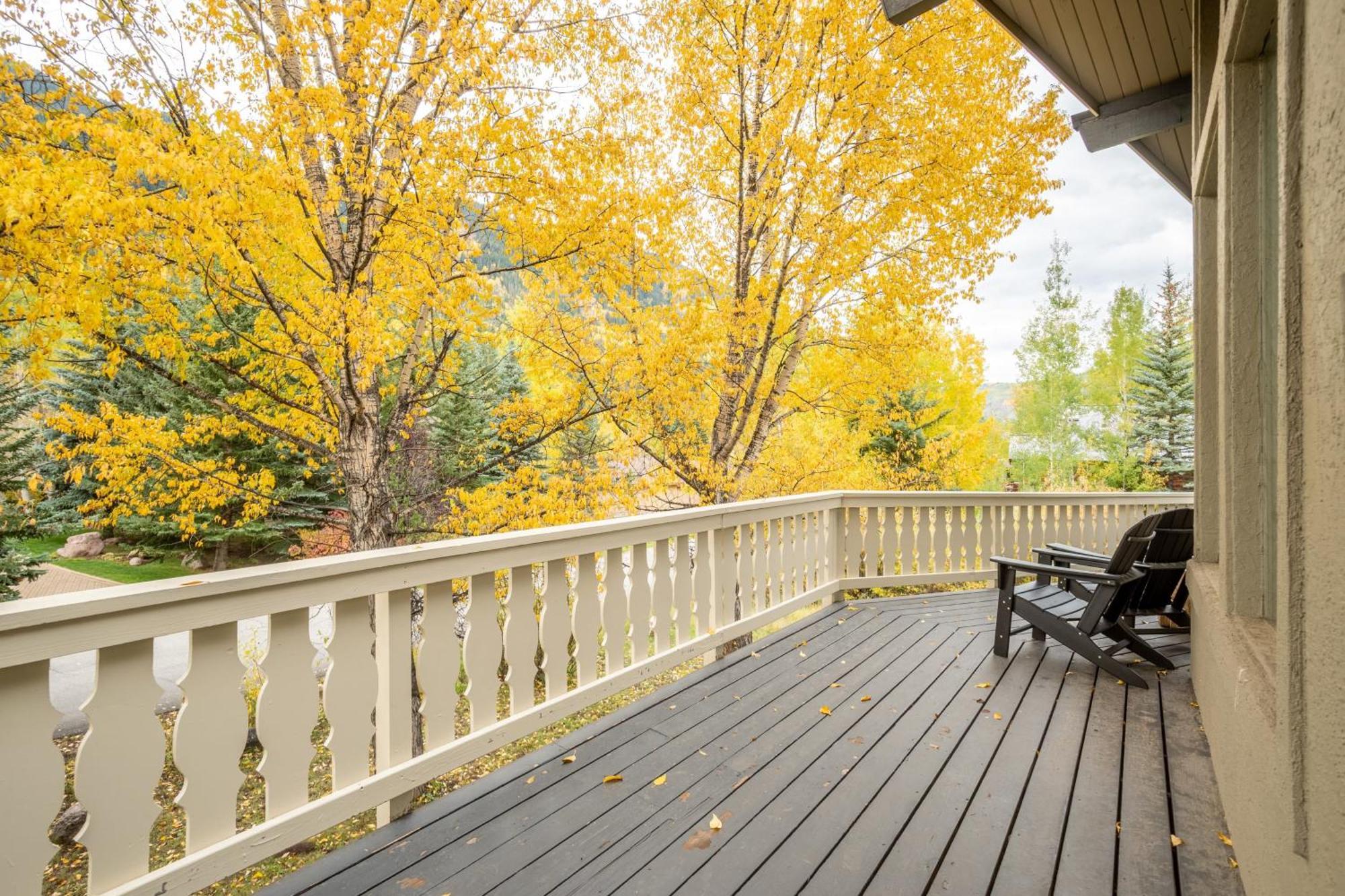 Bighorn By Avantstay Spacious Ski Cabin W Sprawling Porch Views Hot Tub Вейл Экстерьер фото